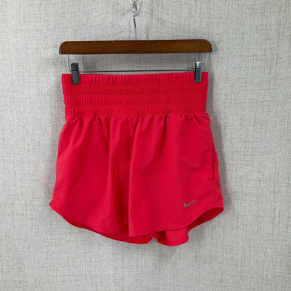 Nike Running Shorts Women Medium Red High Rise Smocked Waistband Dri-FIT Sporty